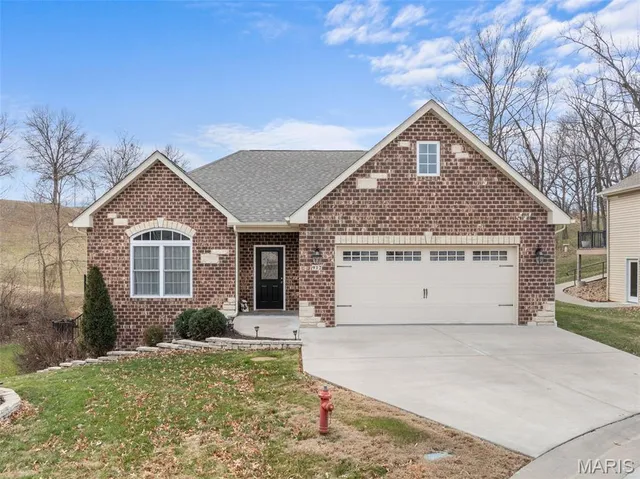$375,000 | 912 Hanover Way, Washington, MO 63090