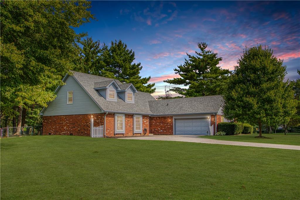 231 Summit Ridge Drive Greenwood, IN 46142 - Photo 1 of 38 Gallery Image 1