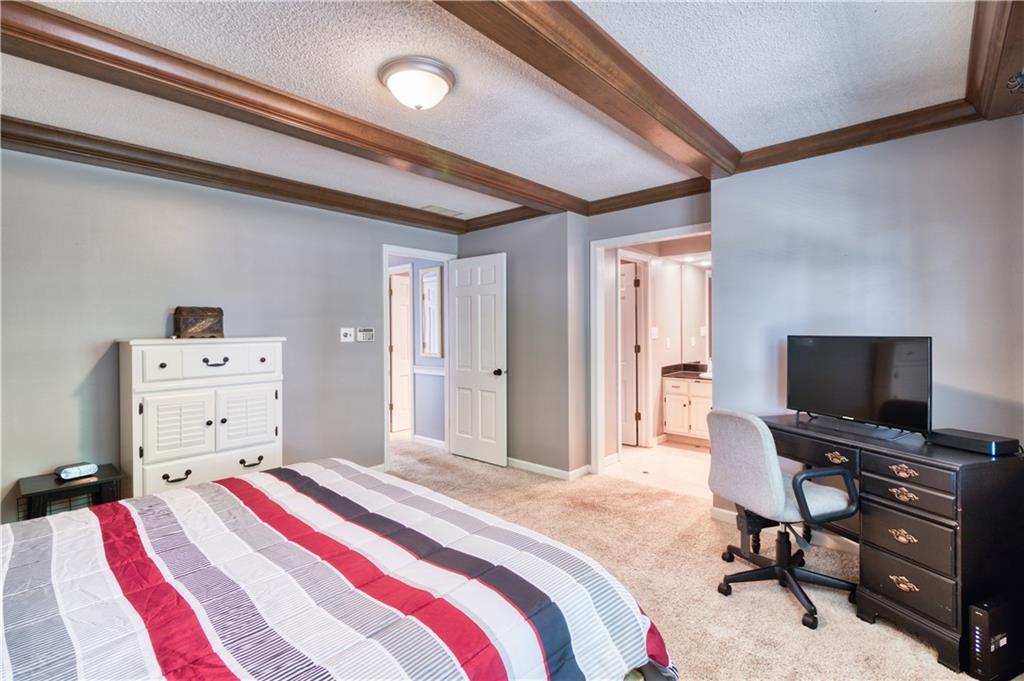 231 Summit Ridge Drive Greenwood, IN 46142 - Photo 19 of 38 Gallery Image 19