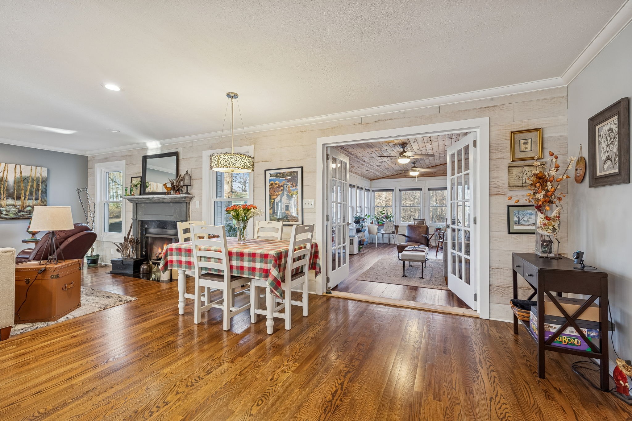 1060 Satterwhite Road Ashland City, TN 37015 - Photo 11 of 38 a living room with fireplace furniture and a wooden floor