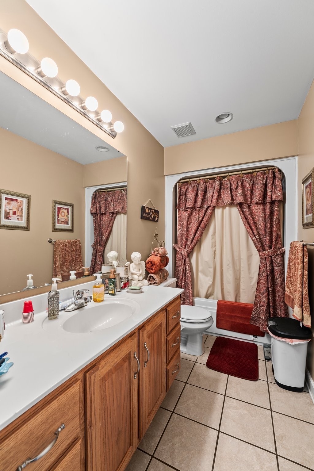 181 Hickory Grove Road Huntland, TN 37345 - Photo 27 of 41 a room with lots of white furniture and a window