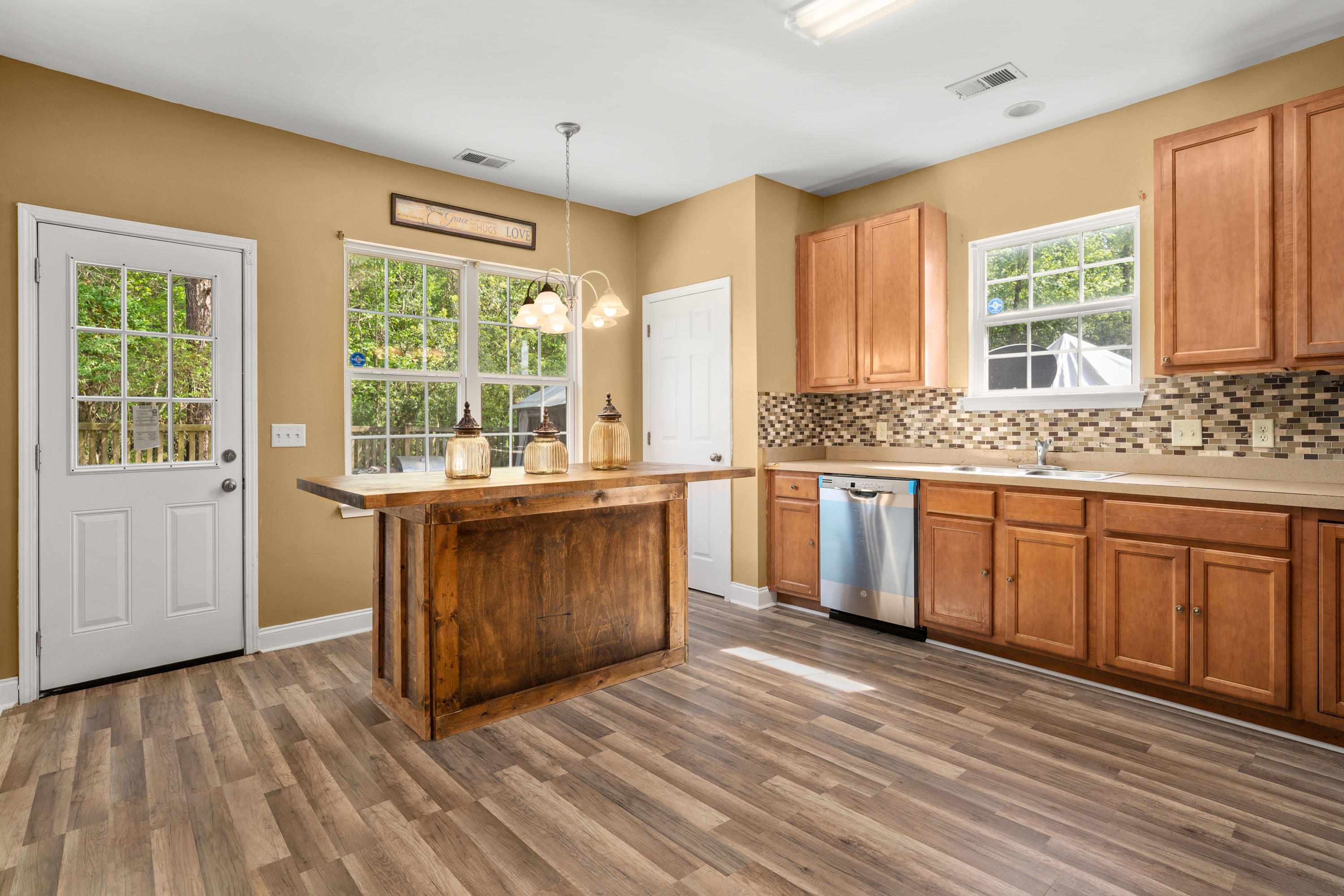 309 Stone Post Road Moncks Corner, SC 29461 - Photo 12 of 26 Kitchen