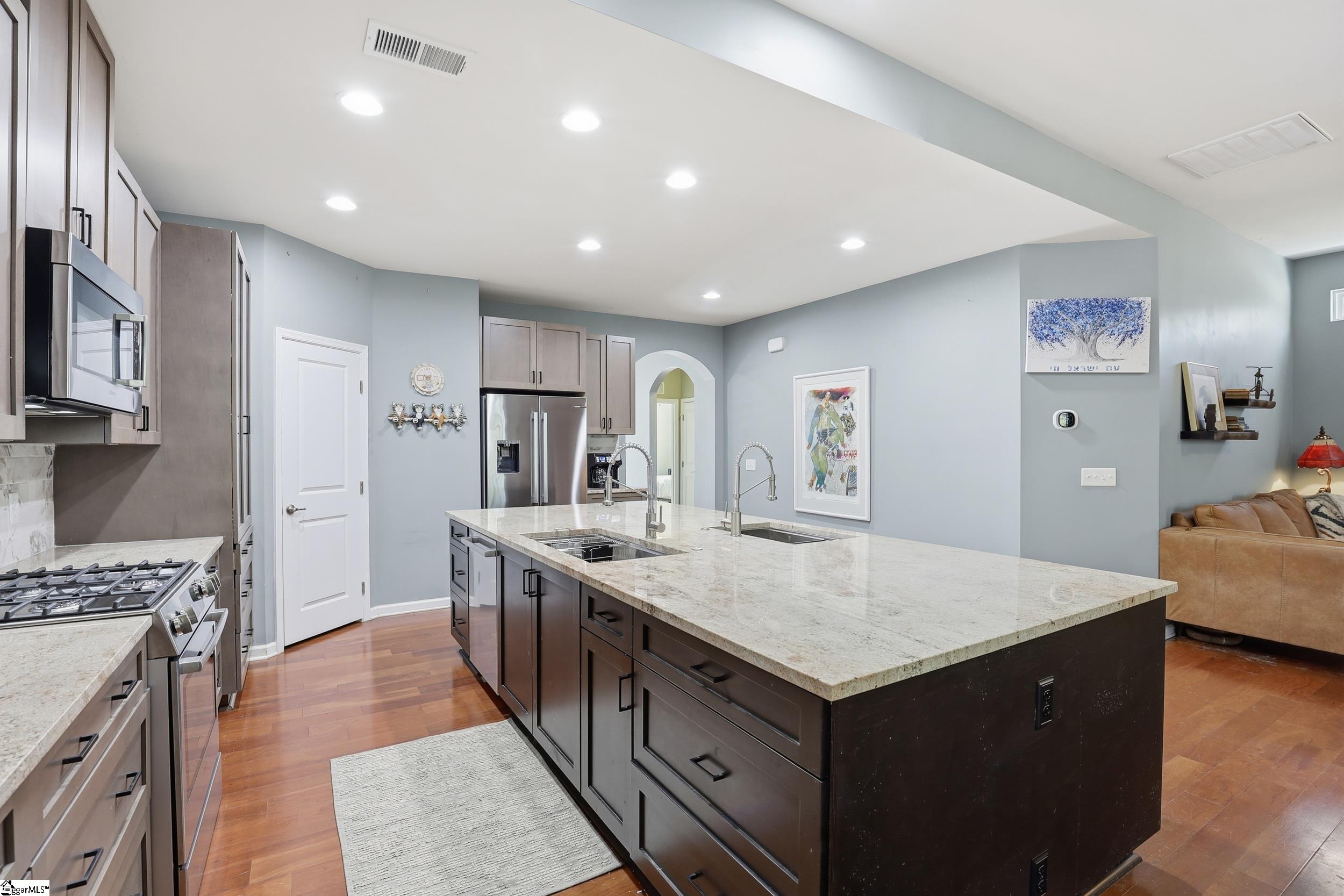 244 Chestatee Court Simpsonville, SC 29680 - Photo 5 of 37