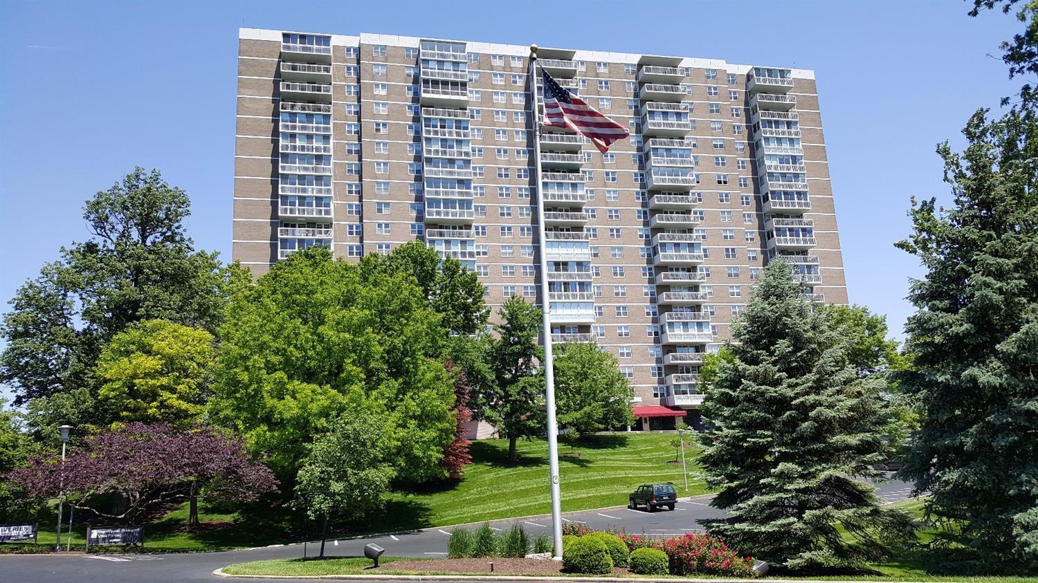 2444 Madison Road, Unit 1511 Cincinnati, OH 45208 - Photo 1 of 1 Gallery Image 1