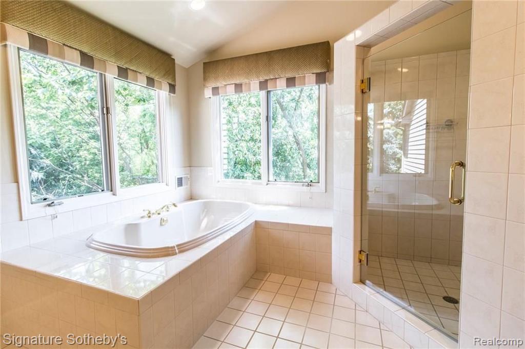 1650 Scenic Hollow Rochester Hills, MI 48306 - Photo 40 of 60
