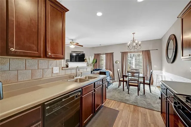 $220,000 | 727 Celeste Lane, Atlanta, GA 30331