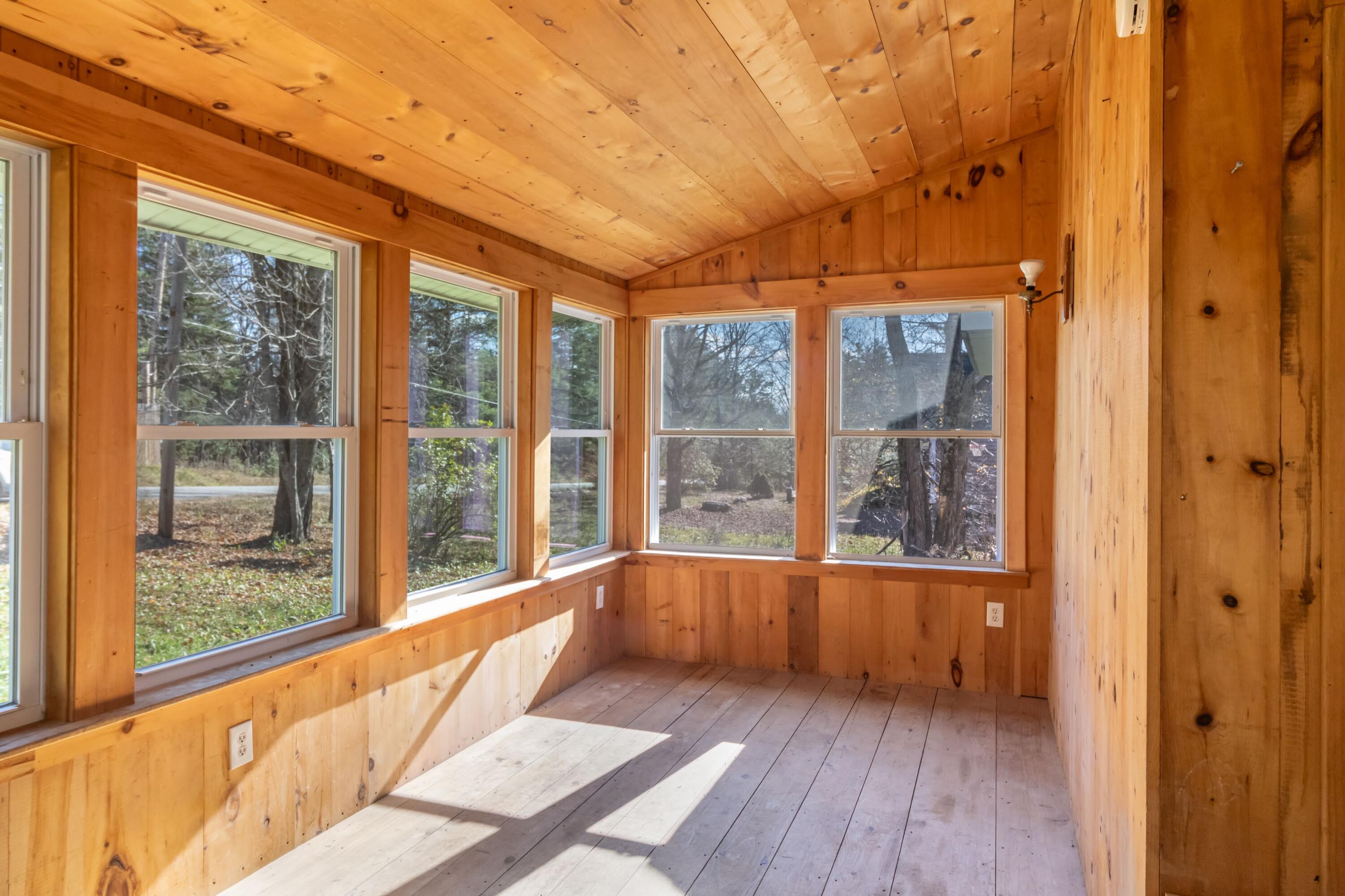 463 Crocker Turn Road Greenbush, ME 04418 - Photo 23 of 34 463 Crocker Turn Road Interiors-18