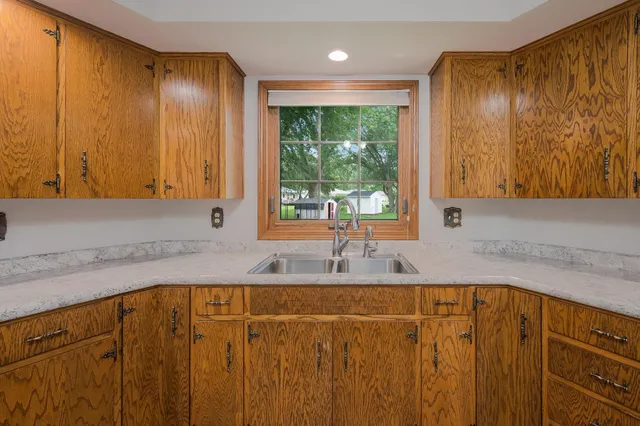 $279,000 | 630 East 13th Street, Blue Earth, MN 56013