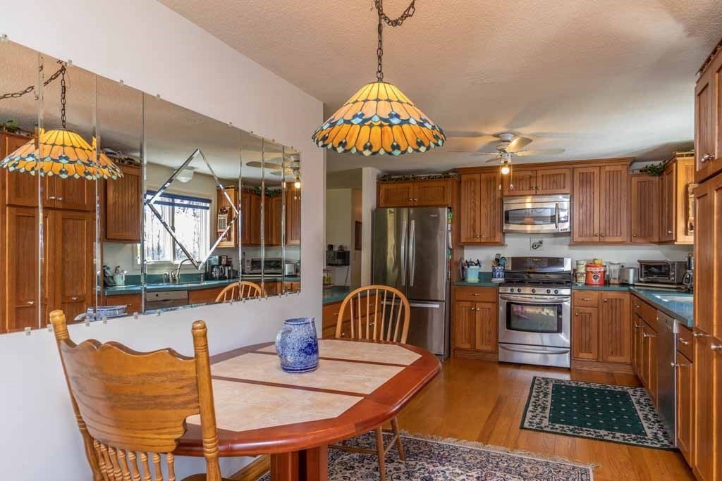 318 Vaughn Road Athol, MA 01331 - Photo 4 of 21