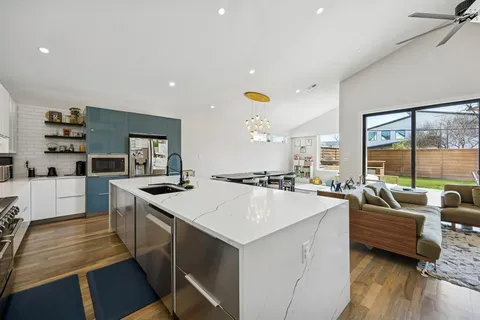 $1,075,000 | 3822 Durango Drive, Dallas, TX 75220