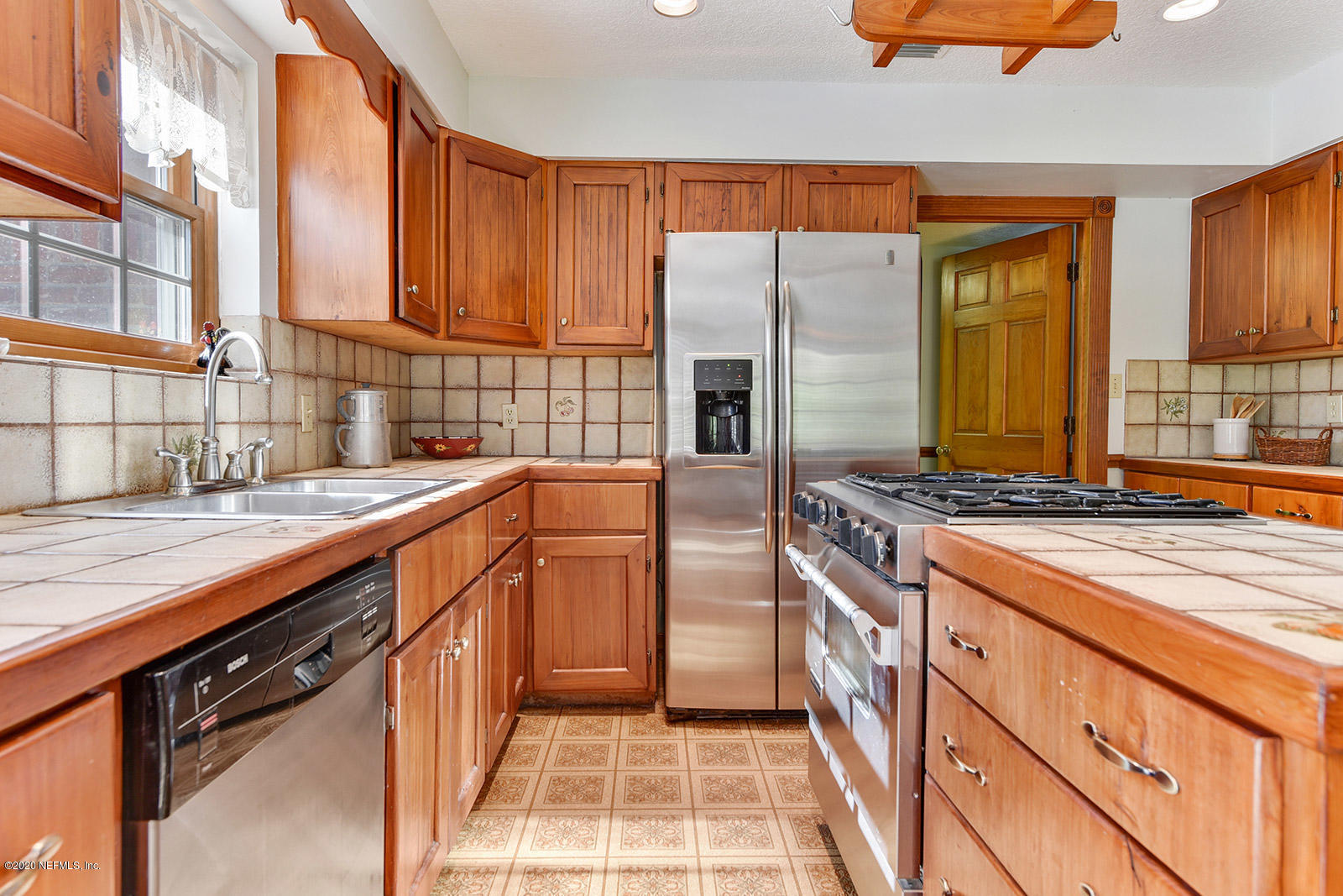 14493 Denton Road Jacksonville, FL 32226 - Photo 16 of 54 Kitchen