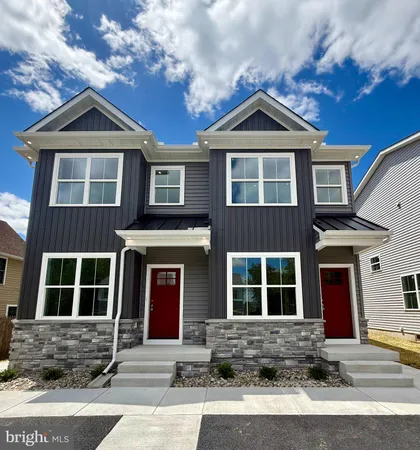 $389,900 | 2 Arbutus Avenue, New Castle, DE 19720