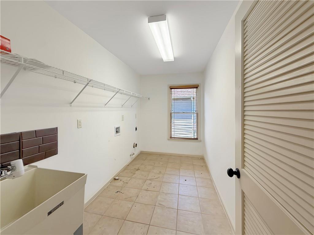 8275 Majors Ridge Way Cumming, GA 30041 - Photo 36 of 51 Gallery Image 36