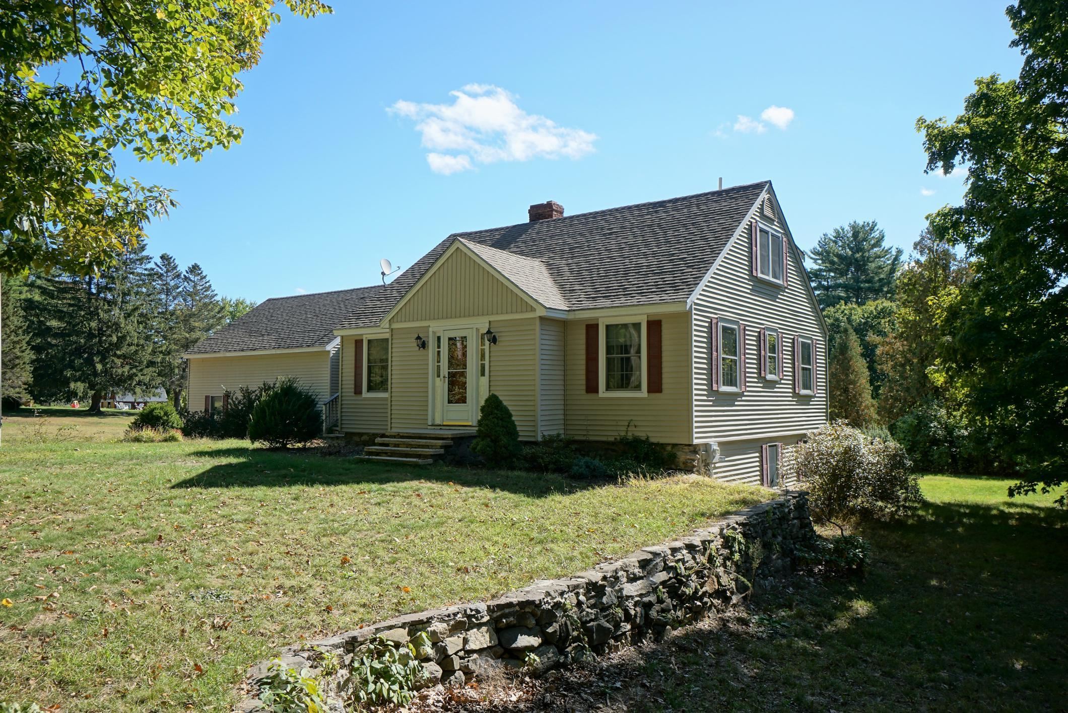 466 Middle Road Brentwood, NH 03833 - Photo 1 of 30