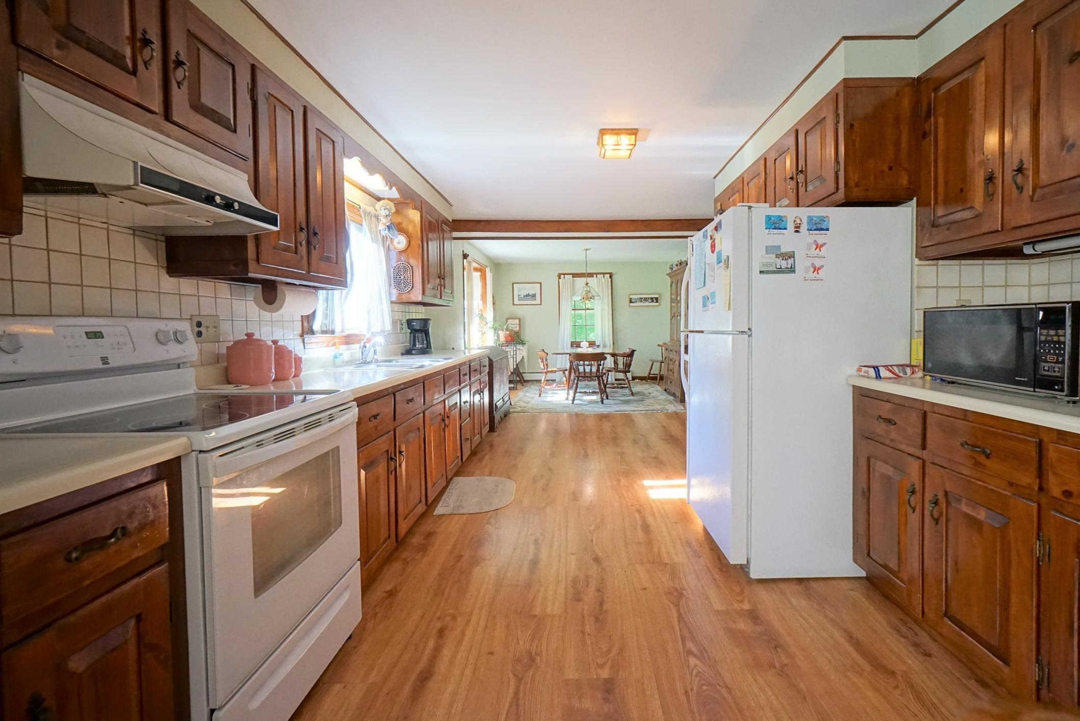 466 Middle Road Brentwood, NH 03833 - Photo 6 of 30