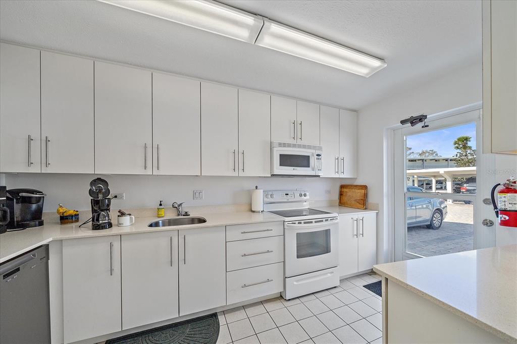 100 Sands Point Road, Unit 223 Longboat Key, FL 34228 - Photo 29 of 35 Gallery Image 29