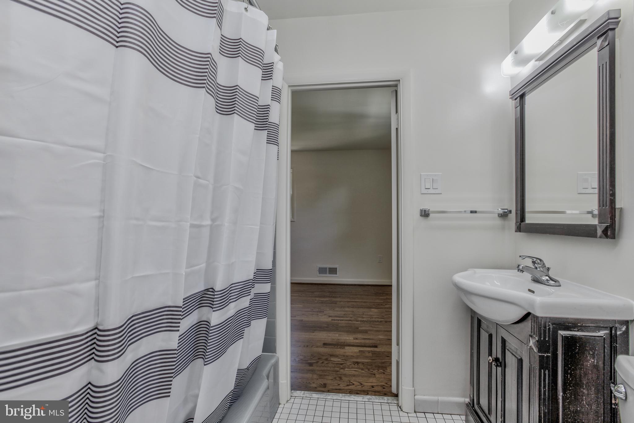 9902 Belhaven Road Bethesda, MD 20817 - Photo 14 of 29
