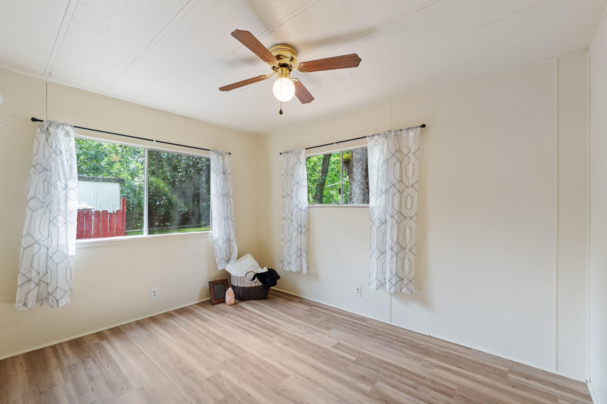 4410 Westside Road, Unit 68 Redding, CA 96001 - Photo 13 of 26 10-web-or-mls-BiggerFlow Real Estate Med