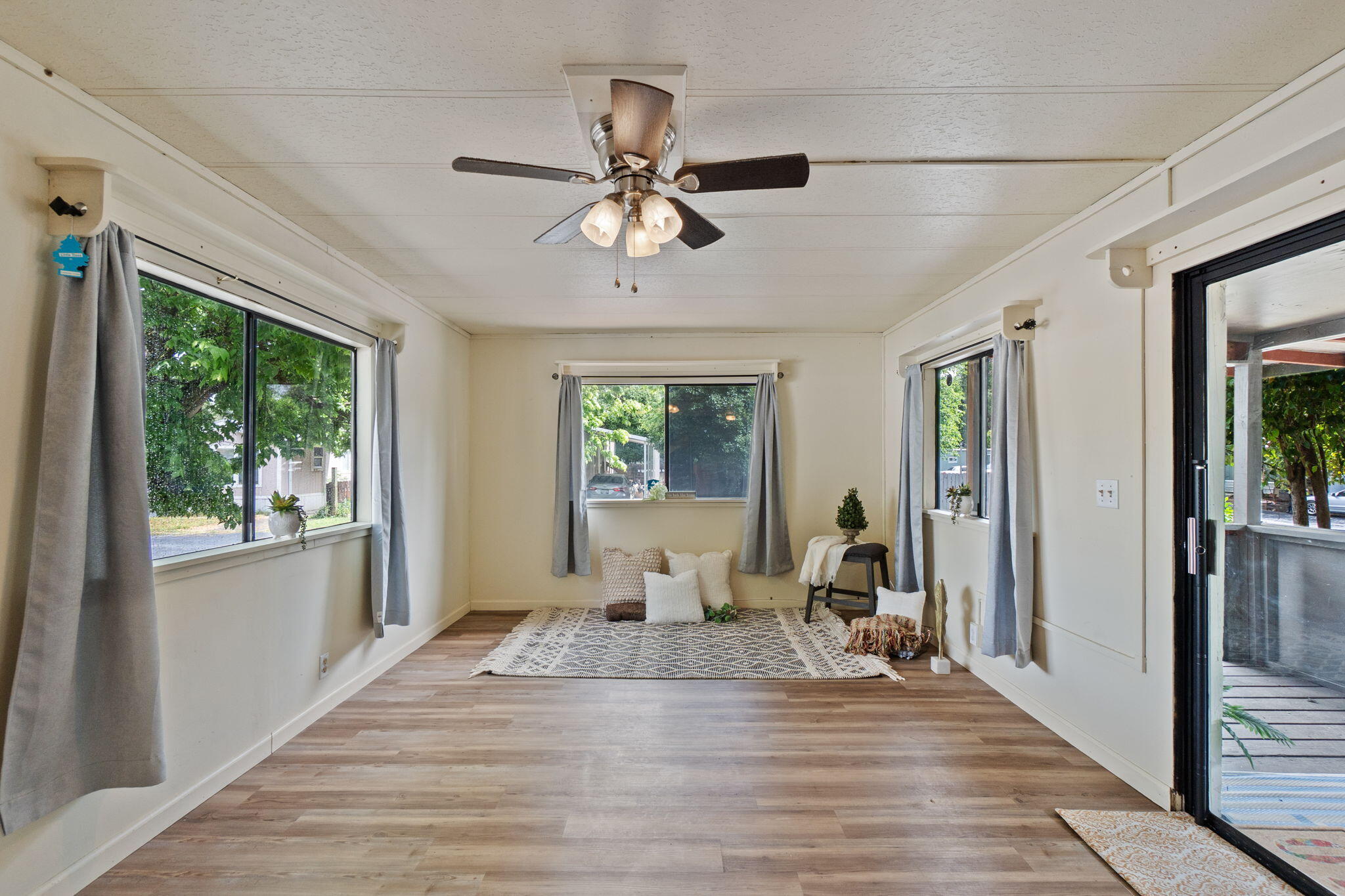 4410 Westside Road, Unit 68 Redding, CA 96001 - Photo 10 of 26 4-web-or-mls-BiggerFlow Real Estate Medi