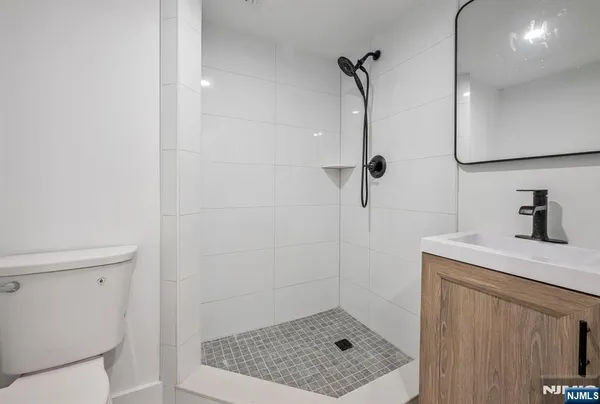 $4,350 | 399 Gilbert Street, Unit FIRST, Ridgewood, NJ 07450