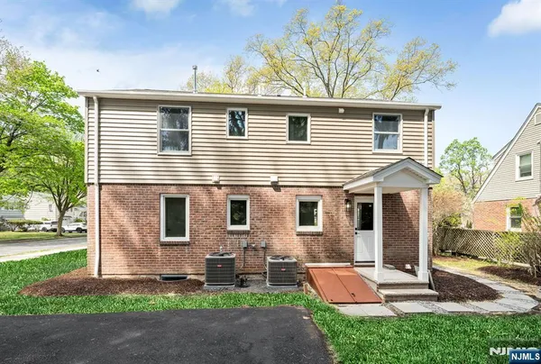 $4,350 | 399 Gilbert Street, Unit FIRST, Ridgewood, NJ 07450