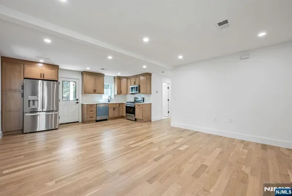 $4,350 | 399 Gilbert Street, Unit FIRST, Ridgewood, NJ 07450