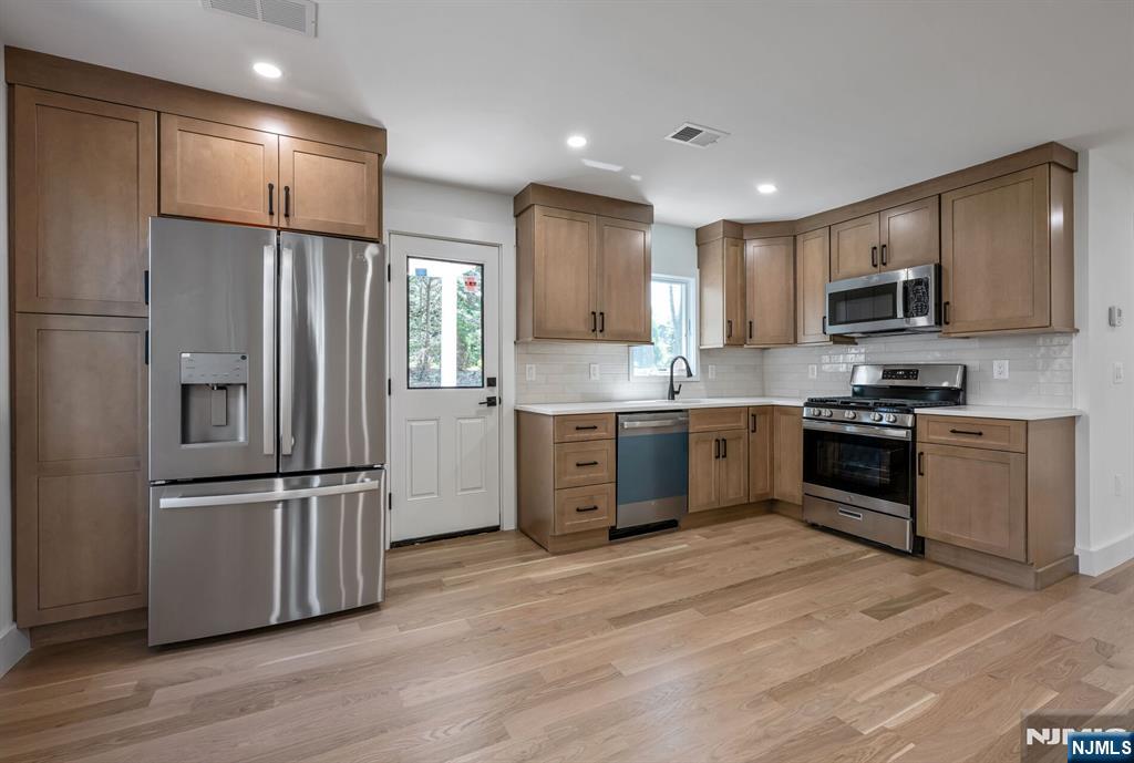 399 Gilbert Street, Unit FIRST Ridgewood, NJ 07450 - Photo 5 of 25