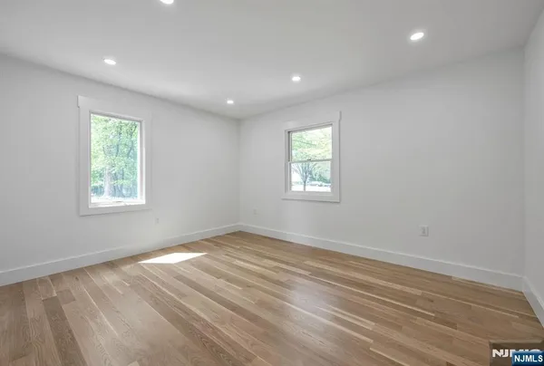 $4,350 | 399 Gilbert Street, Unit FIRST, Ridgewood, NJ 07450