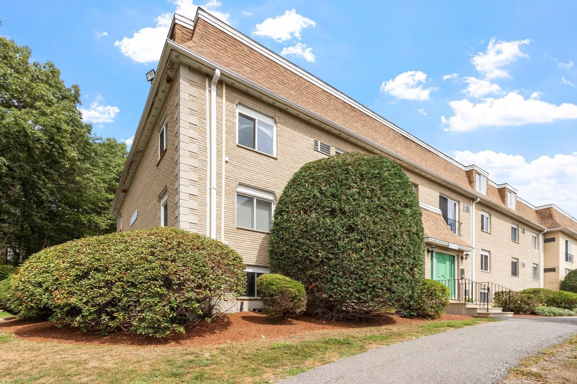 196 Swanson Road, Unit 501 Boxborough, MA 01719 - Photo 19 of 23 Gallery Image 19