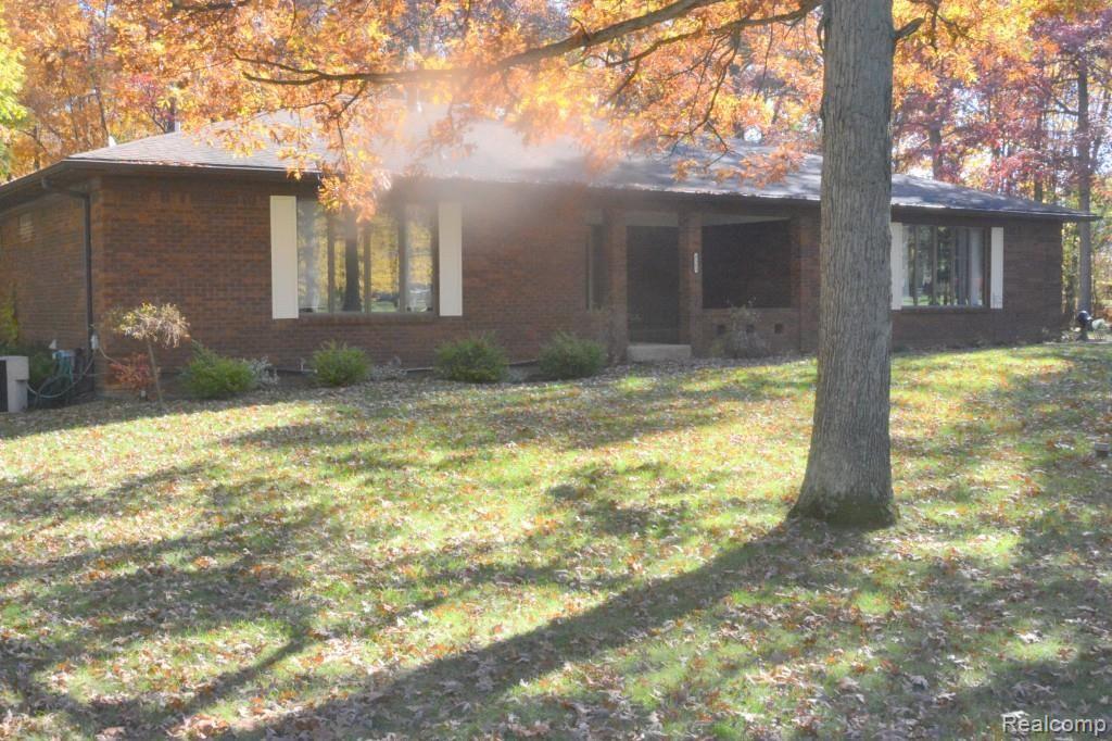 9363 Moon Road Saline, MI 48176 - Photo 2 of 49 2.JPG
