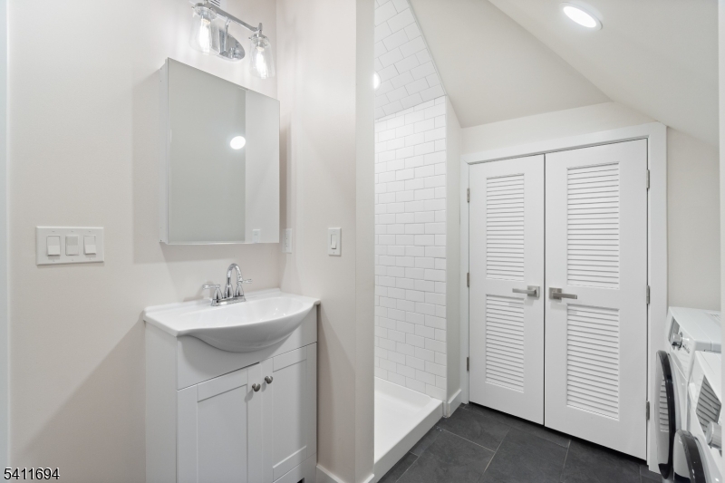 824 George Street, Unit 2 Plainfield, NJ 07062 - Photo 21 of 27