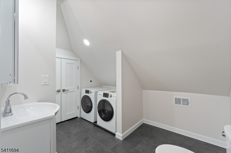 824 George Street, Unit 2 Plainfield, NJ 07062 - Photo 22 of 27