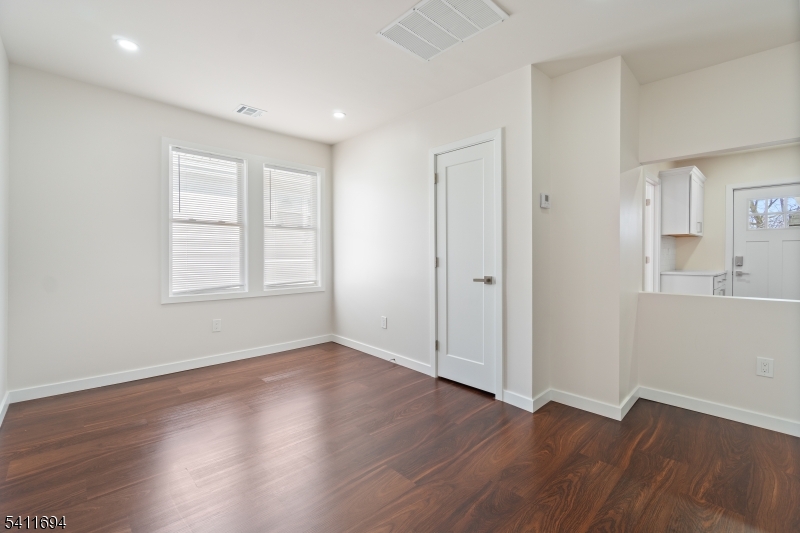 824 George Street, Unit 2 Plainfield, NJ 07062 - Photo 3 of 27