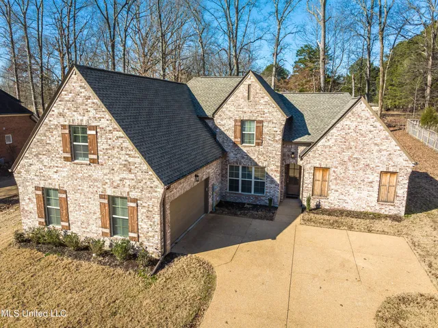 $450,000 | 4611 Bonne Terre Drive, Nesbit, MS 38651