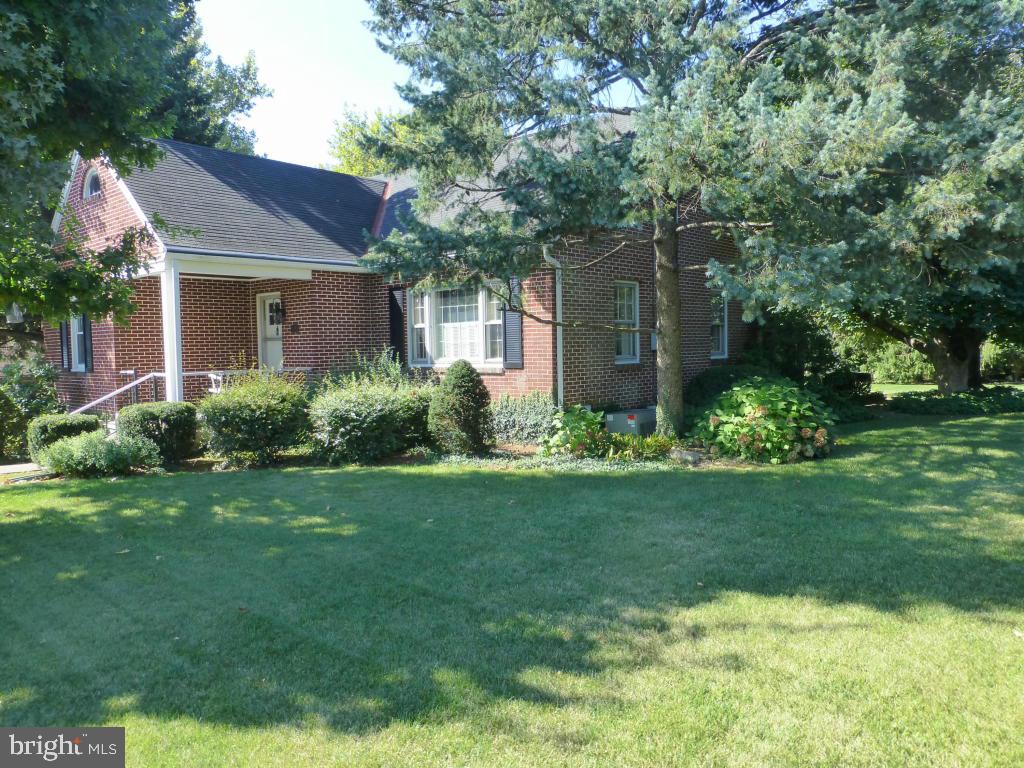 1511 Sandhill Road Lebanon, PA 17046 - Photo 2 of 36 Gallery Image 2