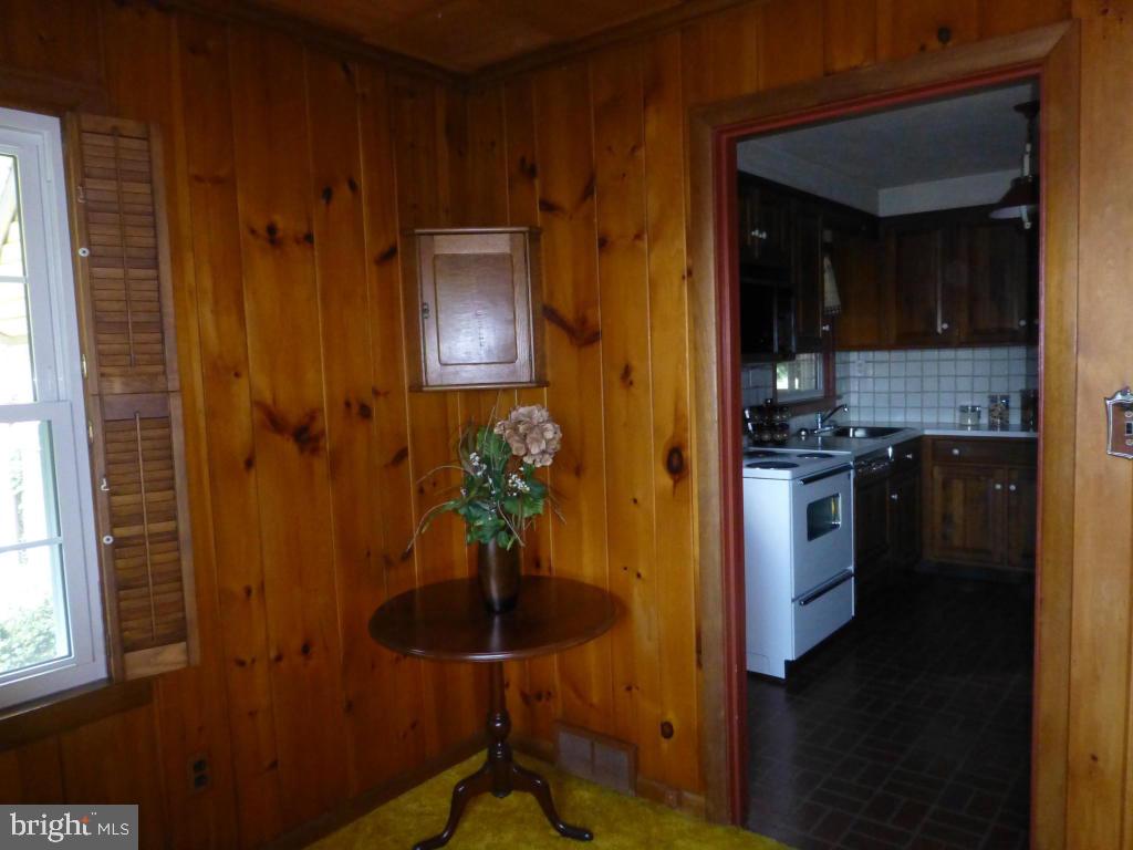 1511 Sandhill Road Lebanon, PA 17046 - Photo 25 of 36 Gallery Image 25