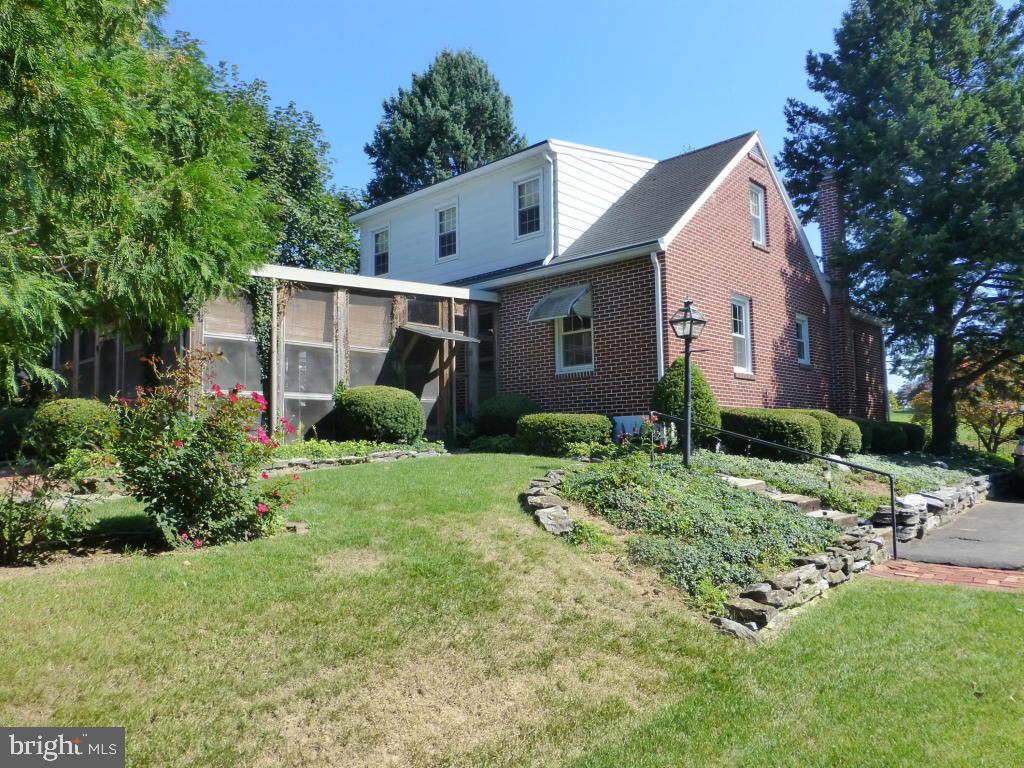 1511 Sandhill Road Lebanon, PA 17046 - Photo 8 of 36 Gallery Image 8