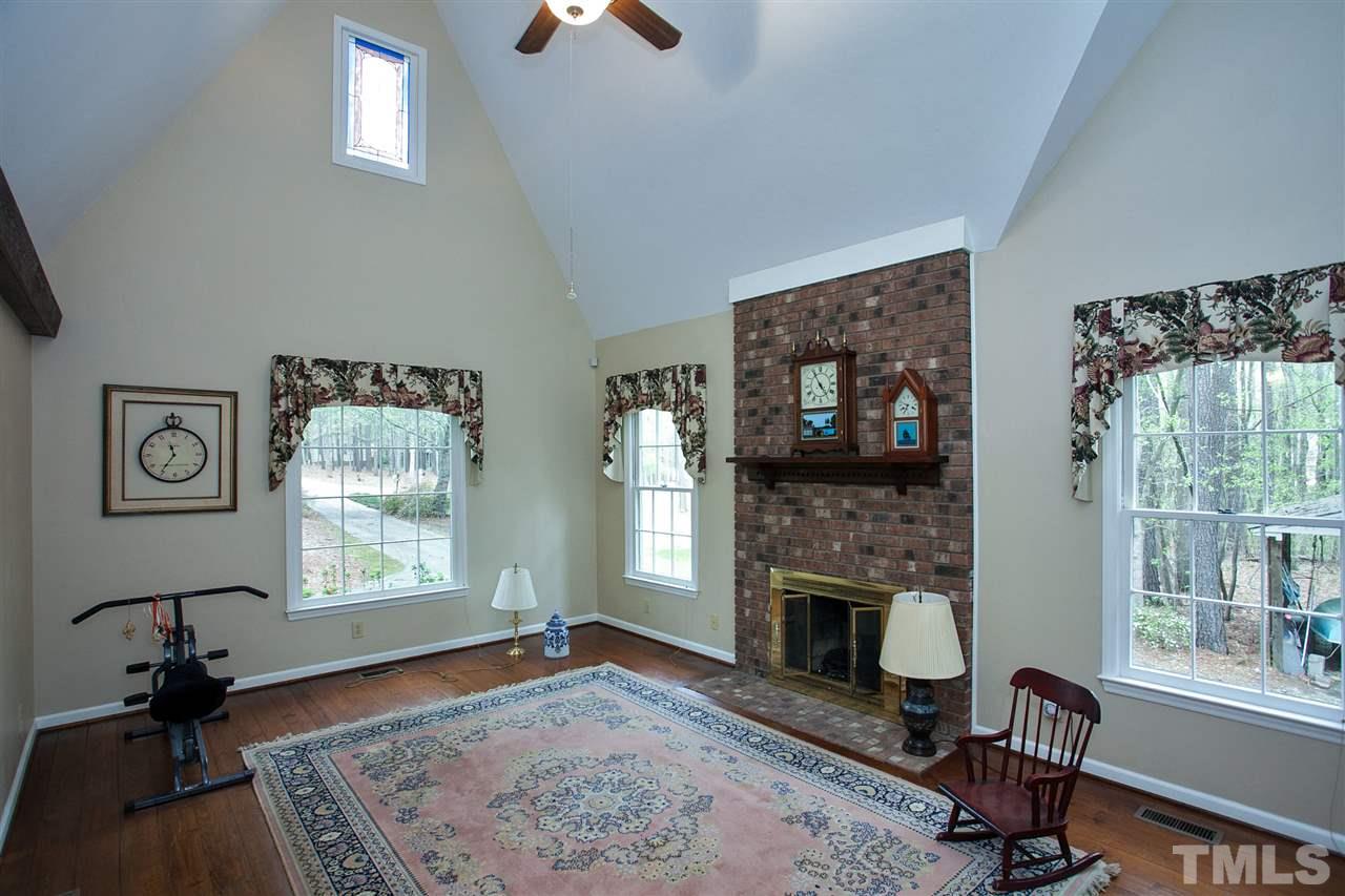 4717 Randolph Court Raleigh, NC 27606 - Photo 8 of 25 Gallery Image 8