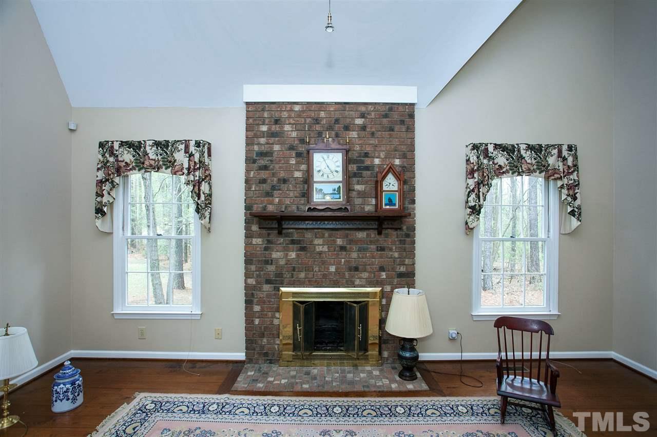 4717 Randolph Court Raleigh, NC 27606 - Photo 9 of 25 Gallery Image 9