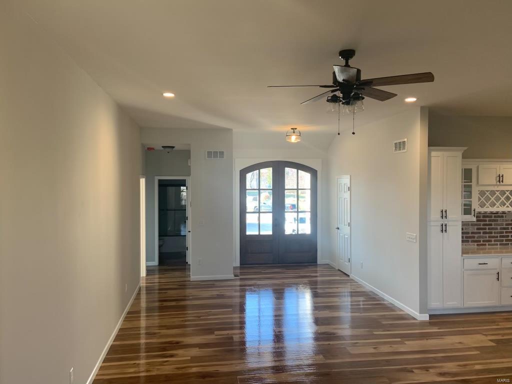 4631 Knab Road Smithton, IL 62285 - Photo 13 of 18 Gallery Image 13