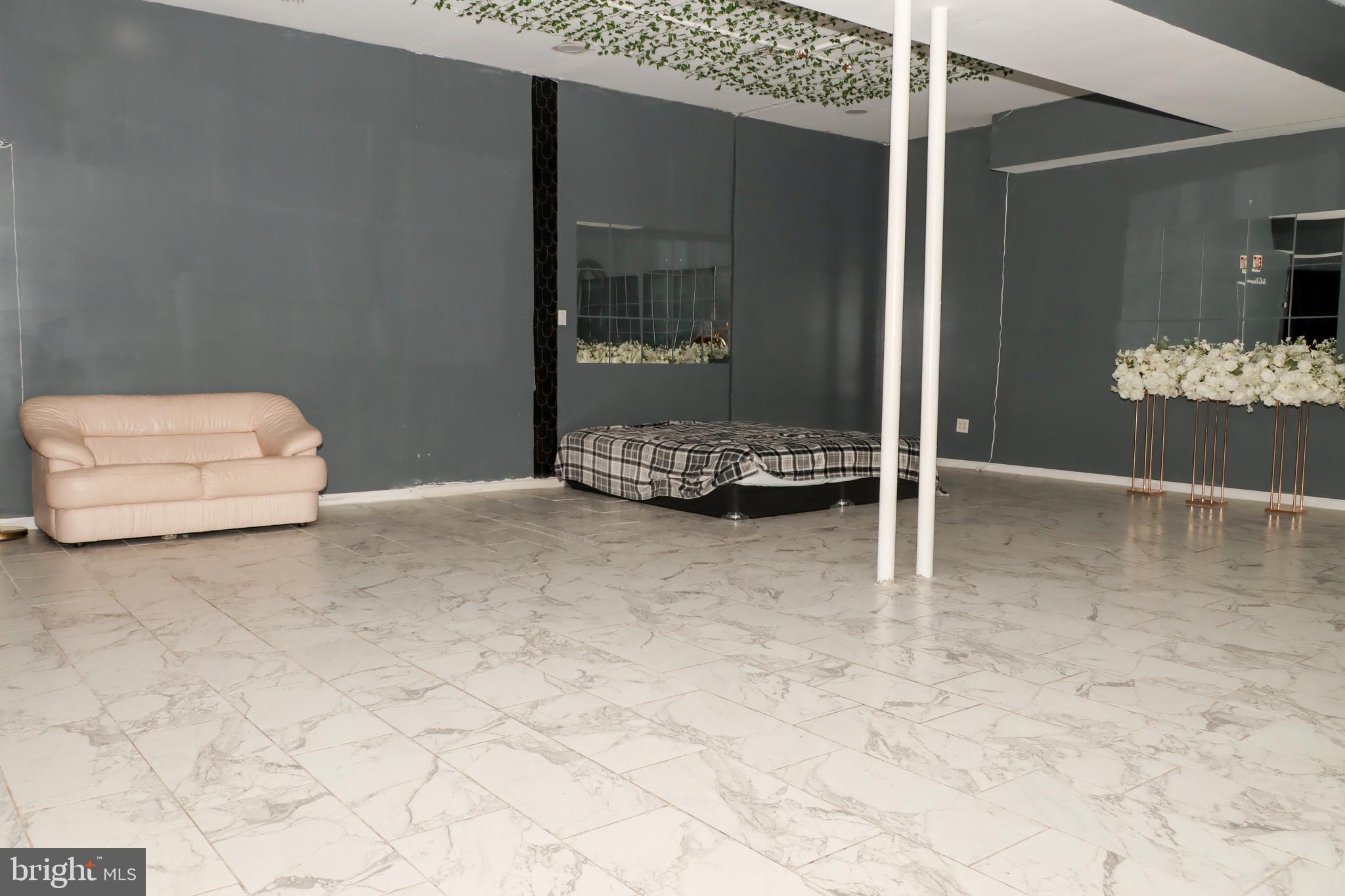 9216 Crandall Road Lanham, MD 20706 - Photo 8 of 45