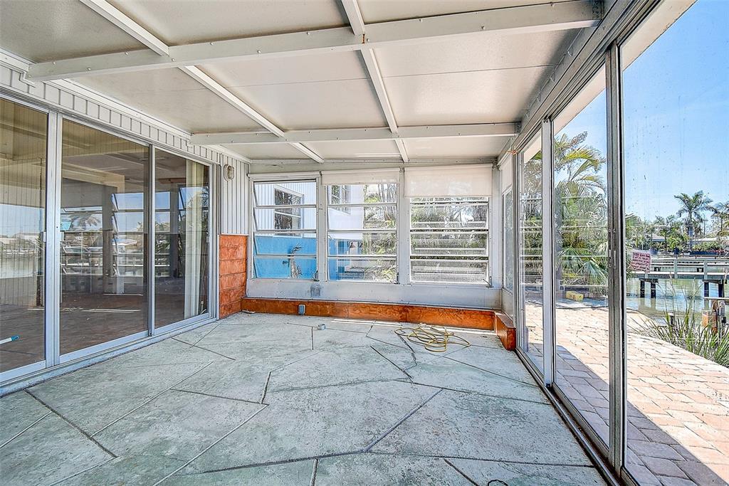 712 Sunset Cove Madeira Beach, FL 33708 - Photo 58 of 93 Gallery Image 58