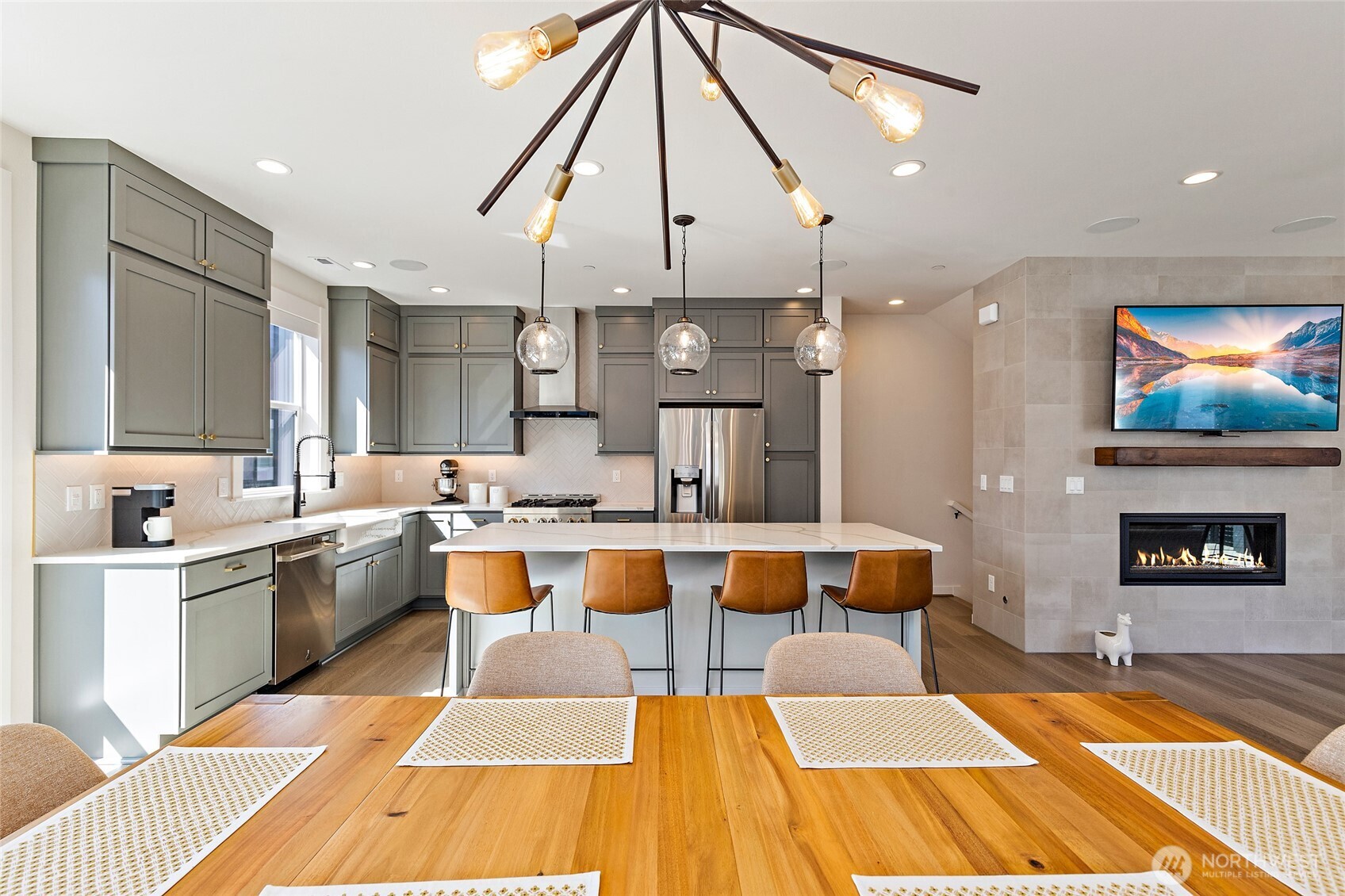 21724 25th Avenue Southeast, Unit A Bothell, WA 98021 - Photo 14 of 38