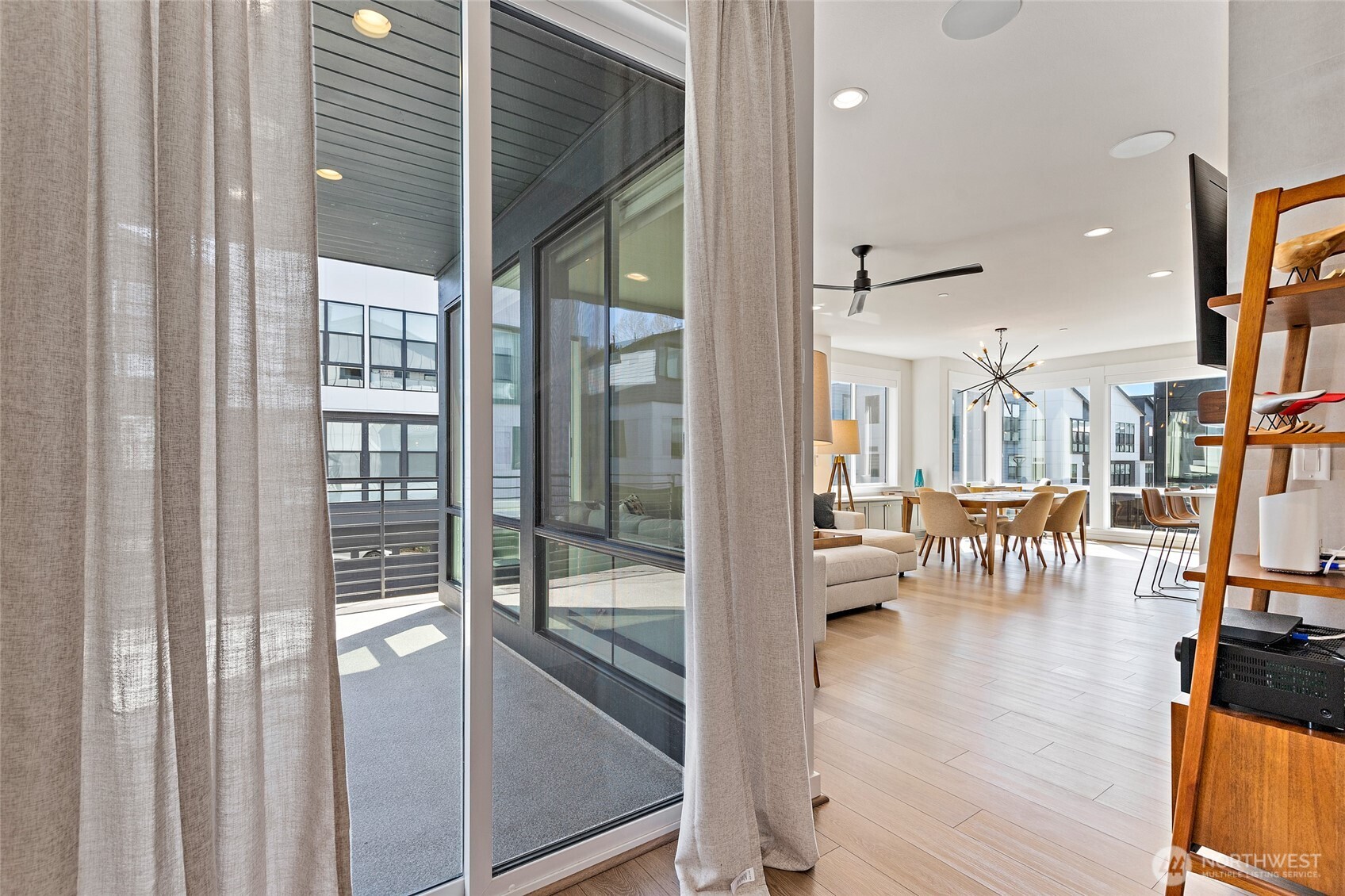 21724 25th Avenue Southeast, Unit A Bothell, WA 98021 - Photo 18 of 38