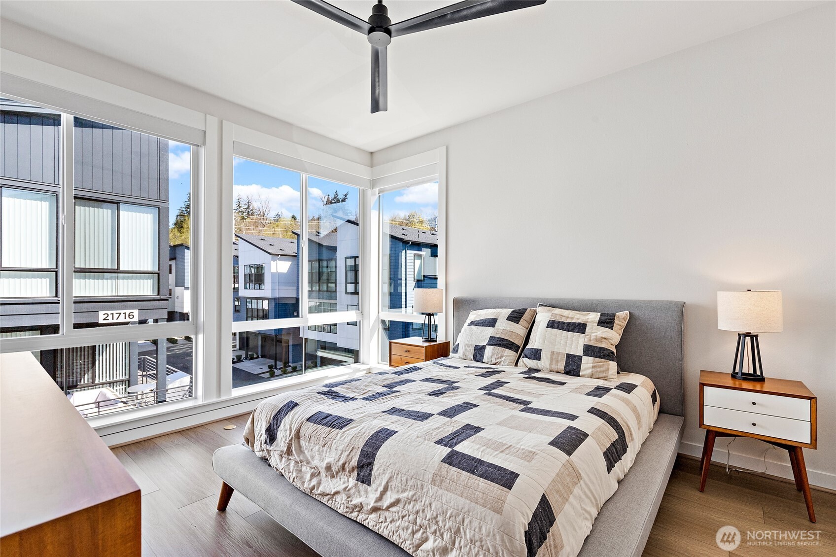 21724 25th Avenue Southeast, Unit A Bothell, WA 98021 - Photo 23 of 38