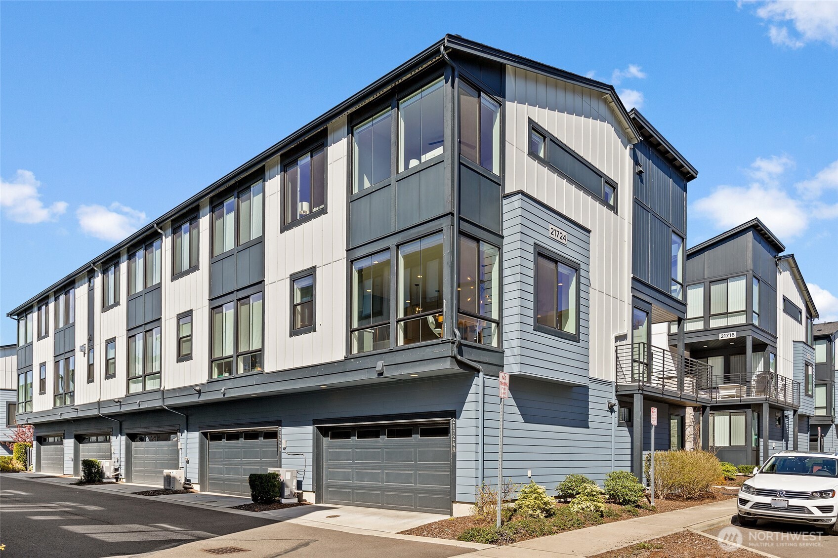 21724 25th Avenue Southeast, Unit A Bothell, WA 98021 - Photo 33 of 38