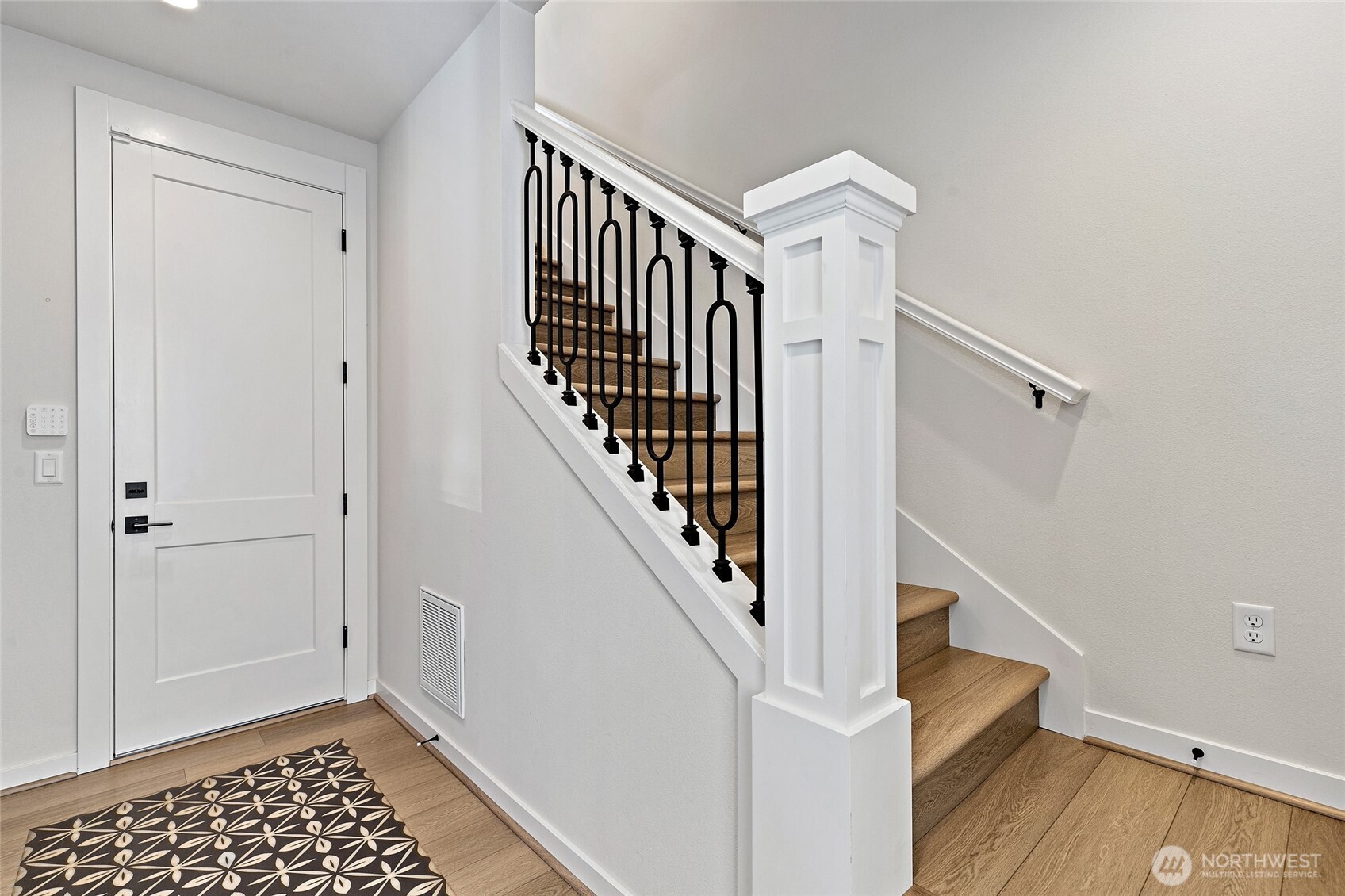 21724 25th Avenue Southeast, Unit A Bothell, WA 98021 - Photo 7 of 38