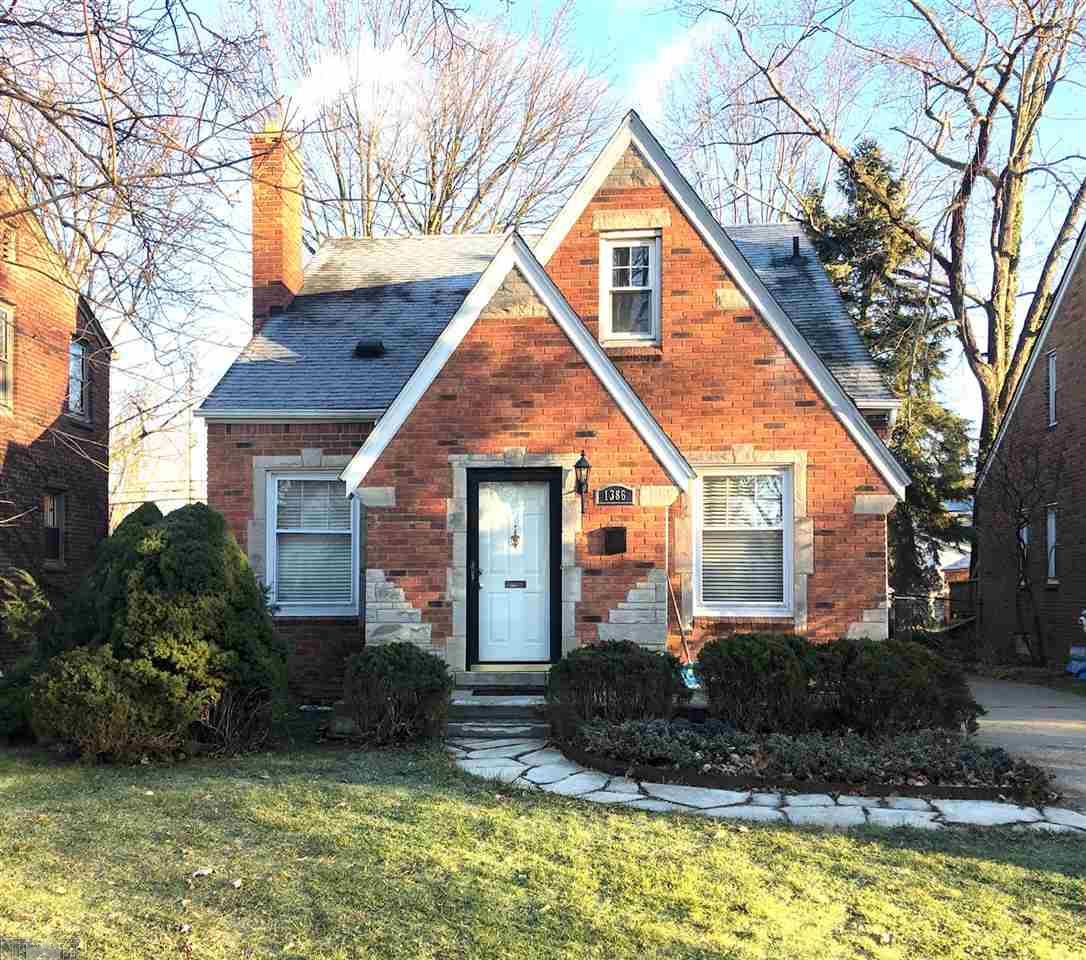 1386 Hampton Road Grosse Pointe Woods, MI 48236 - Photo 1 of 14