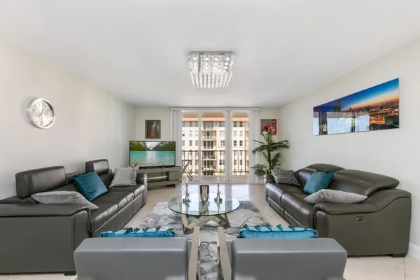 $299,000 | 1147 Hillsboro Mile, Unit 803, Hillsboro Beach, FL 33062