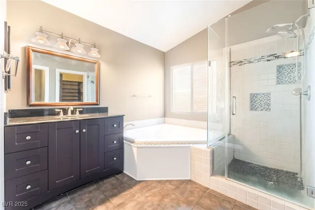 $1,900 | 9412 Plover Falls Avenue, Las Vegas, NV 89149